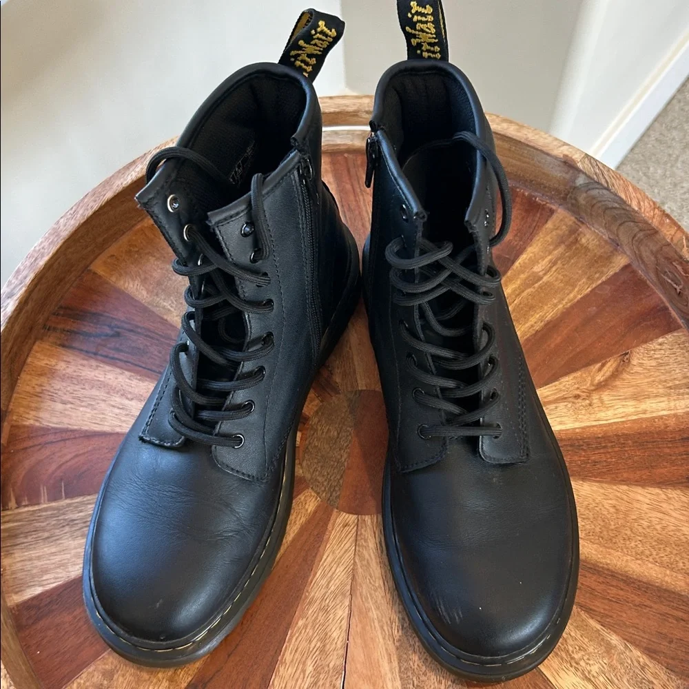 DR.MARTENS  Classic Boot in New Condition! Size 6. - Picture 5 of 9